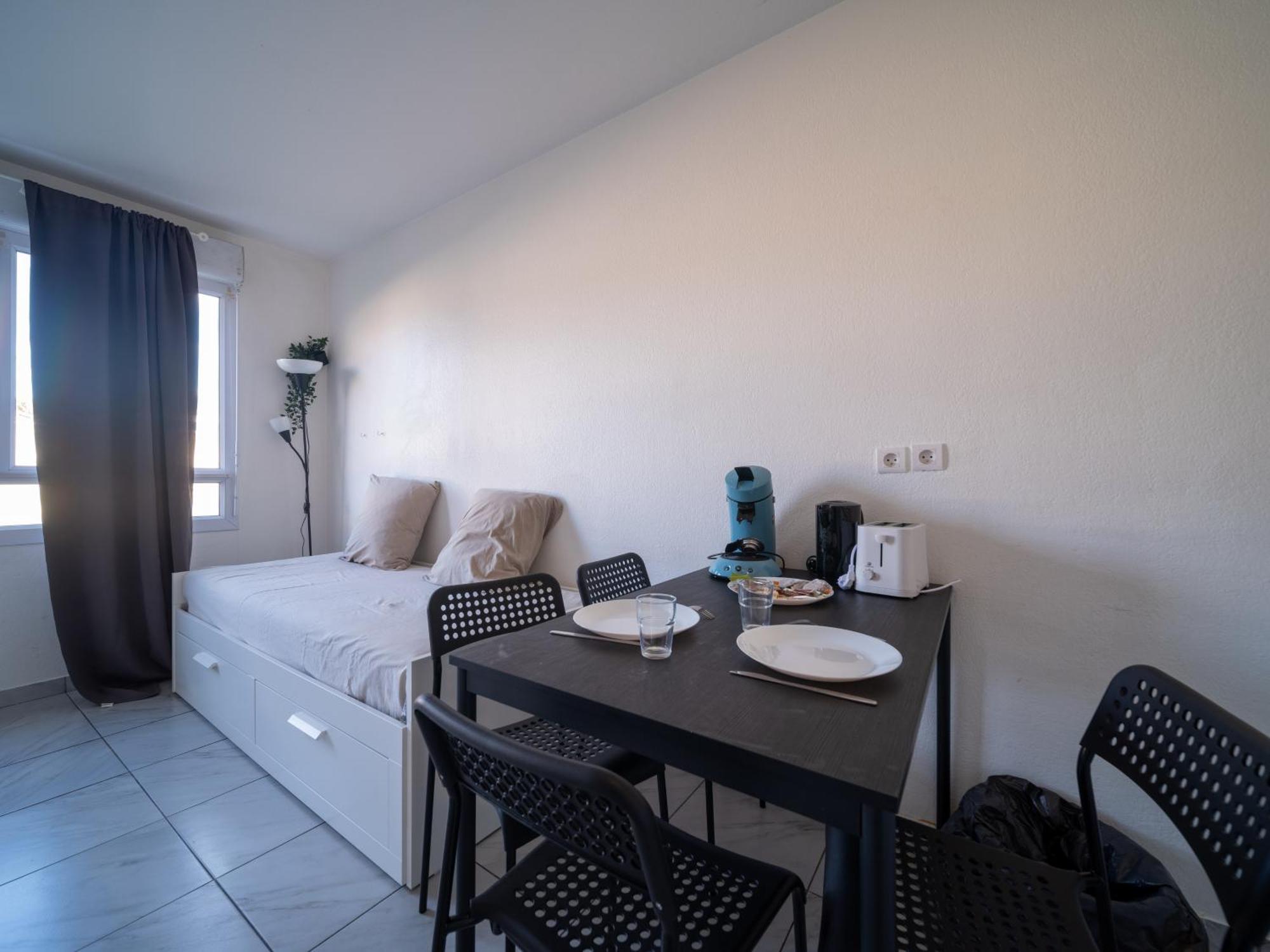 מרסיי Appartement Tout Equipe A 6Min De La Gare St Charles מראה חיצוני תמונה